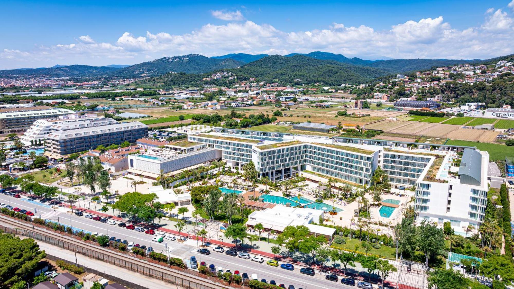 Hotel Atzavara & 5*